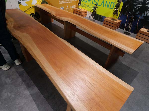 万博サントメ館