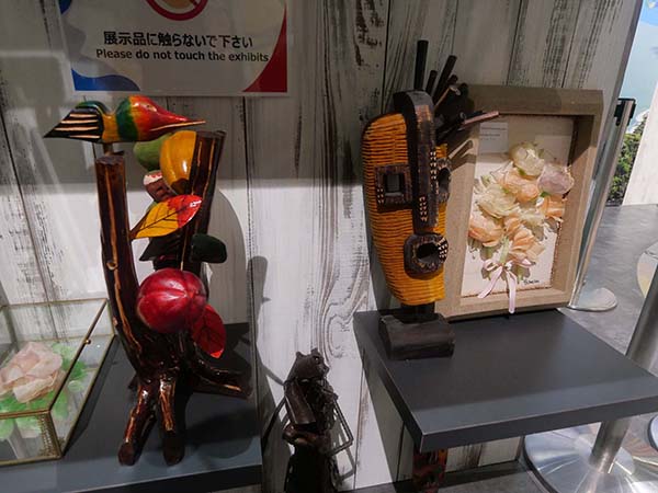 万博サントメ館