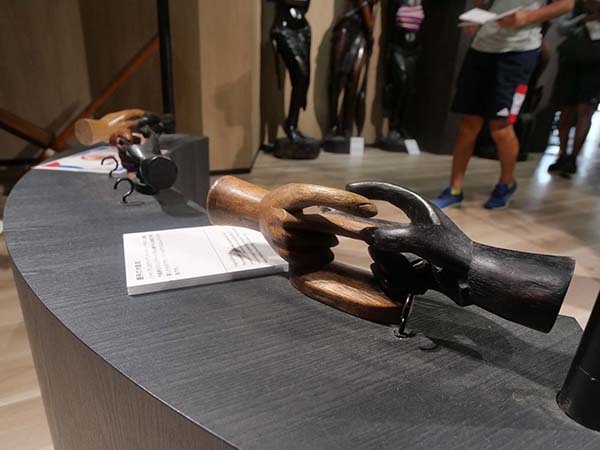 万博赤道リベリア館