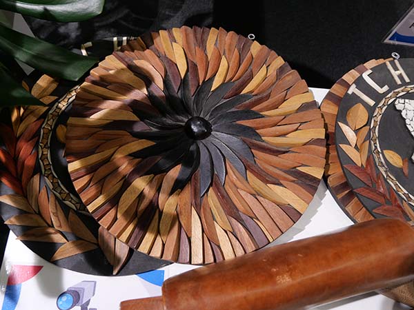 万博赤道南チャド館