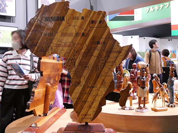 万博赤道南スーダン館