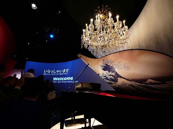 関西万博オーストリア館グランドピアノ