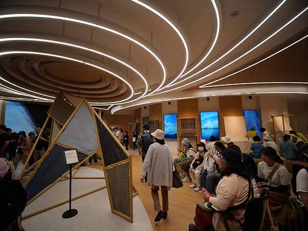 万博インドネシア館