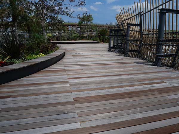 関西万博マレーシア館屋上