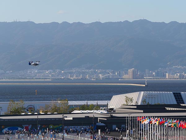 大屋根リング上部から