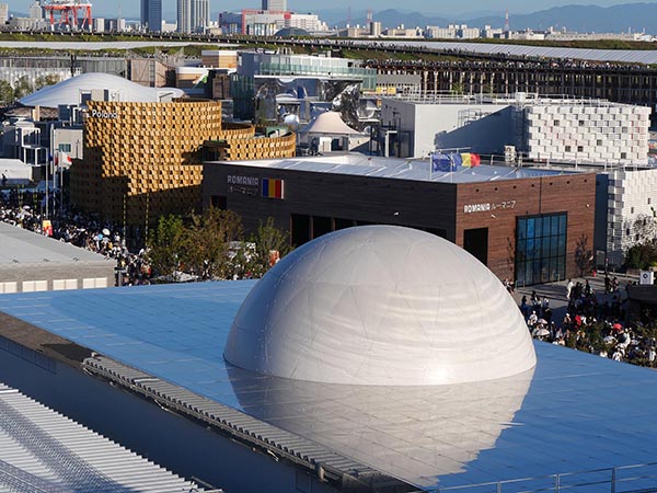 大屋根リング上部から