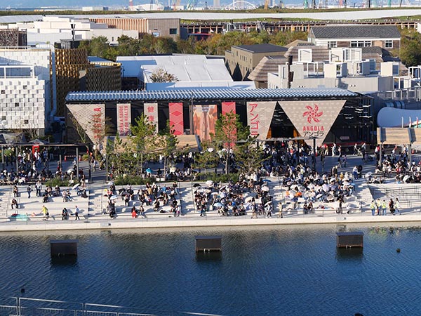 大屋根リング上部から