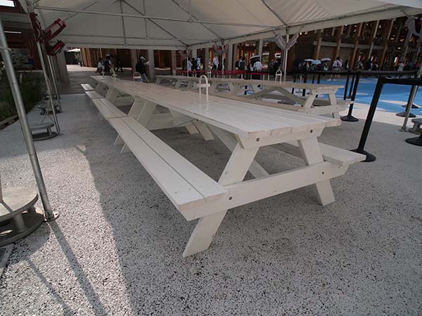 関西万博ベンチ