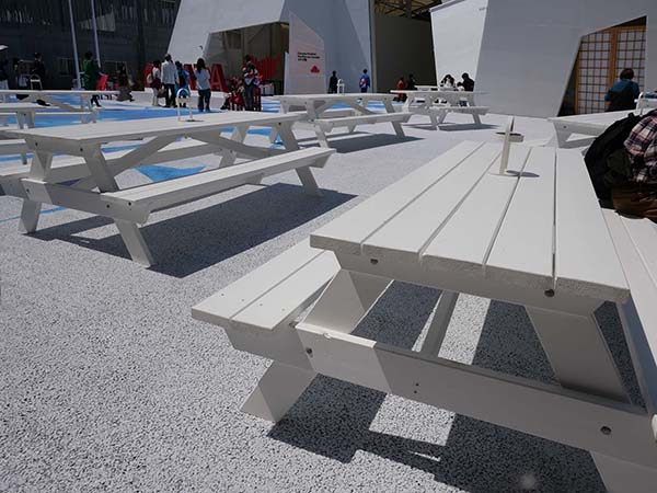 関西万博ベンチ