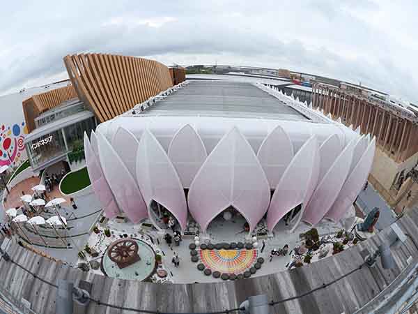 万博大屋根リングからの景色