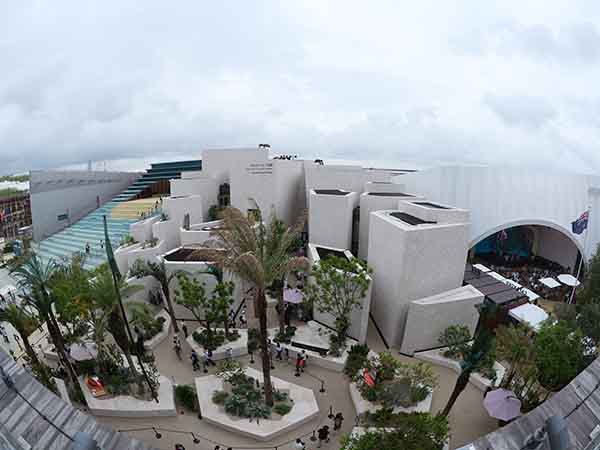 万博大屋根リングからの景色