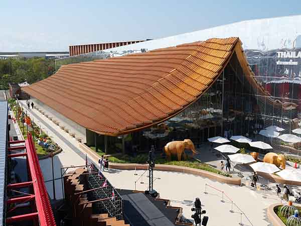 万博大屋根リングからの景色