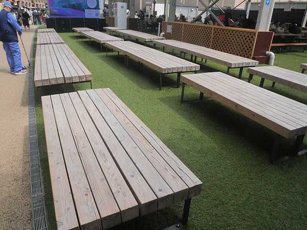 関西万博ベンチ