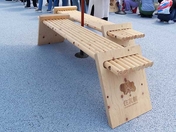 関西万博ベンチ