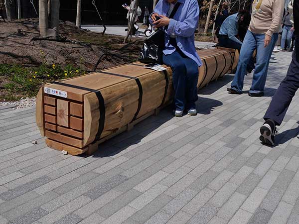 関西万博ベンチ