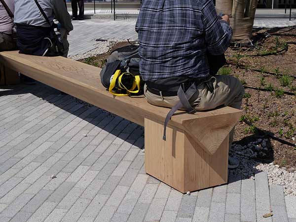 関西万博ベンチ