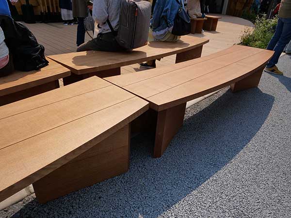 関西万博ベンチ