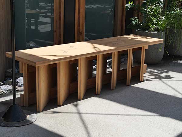 関西万博ベンチ