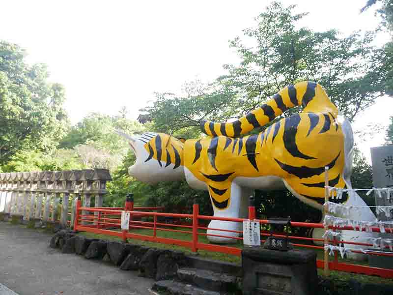 朝護孫子寺の千手イチョウ