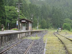 美作河井駅