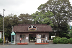 上総中野駅正面　