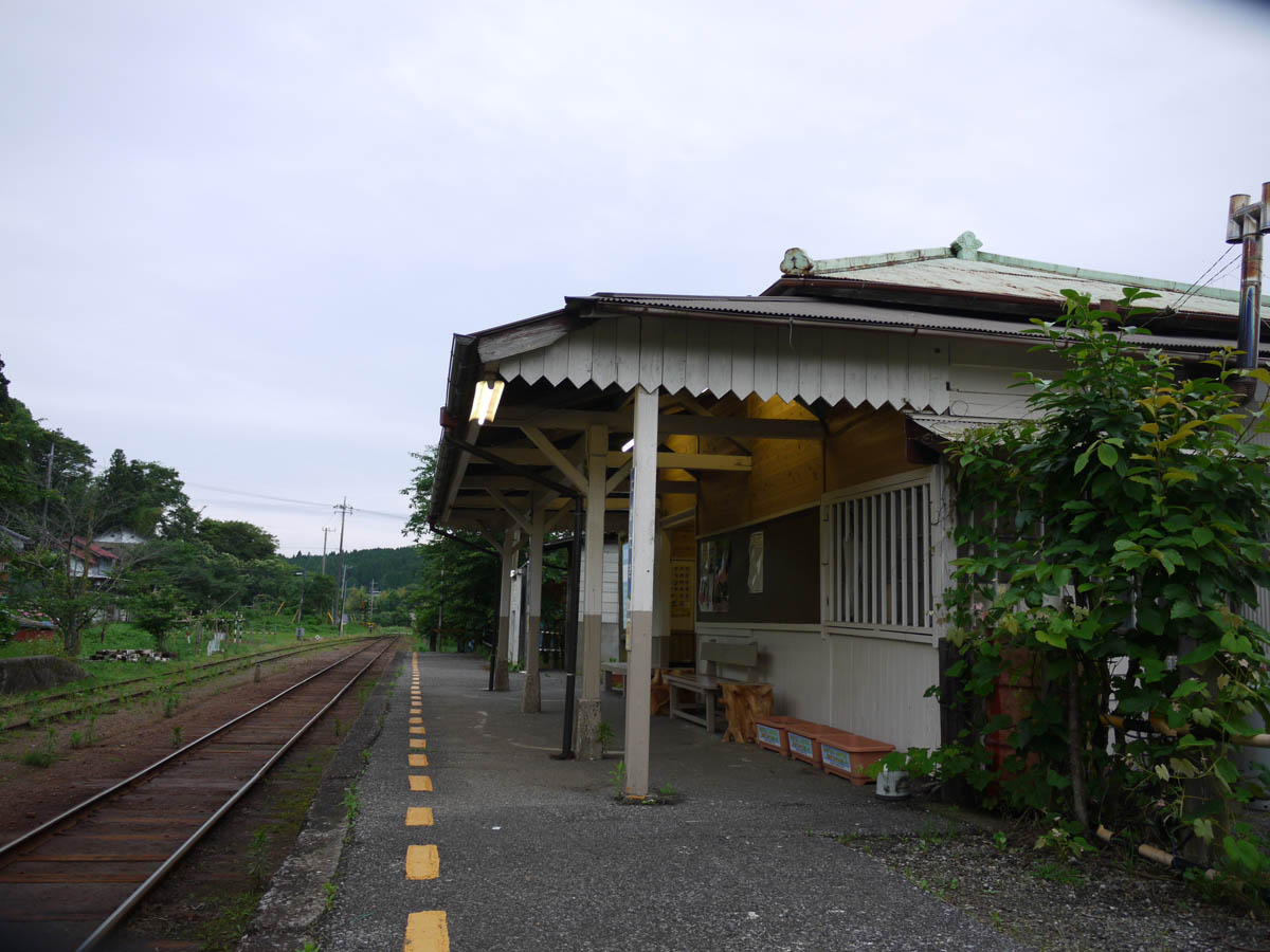 高滝駅南方面　