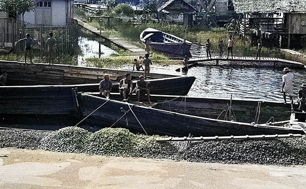 ポンティアナック川周辺