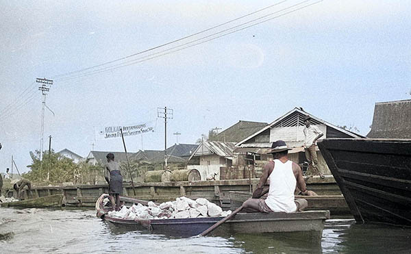 ポンティアナック川周辺